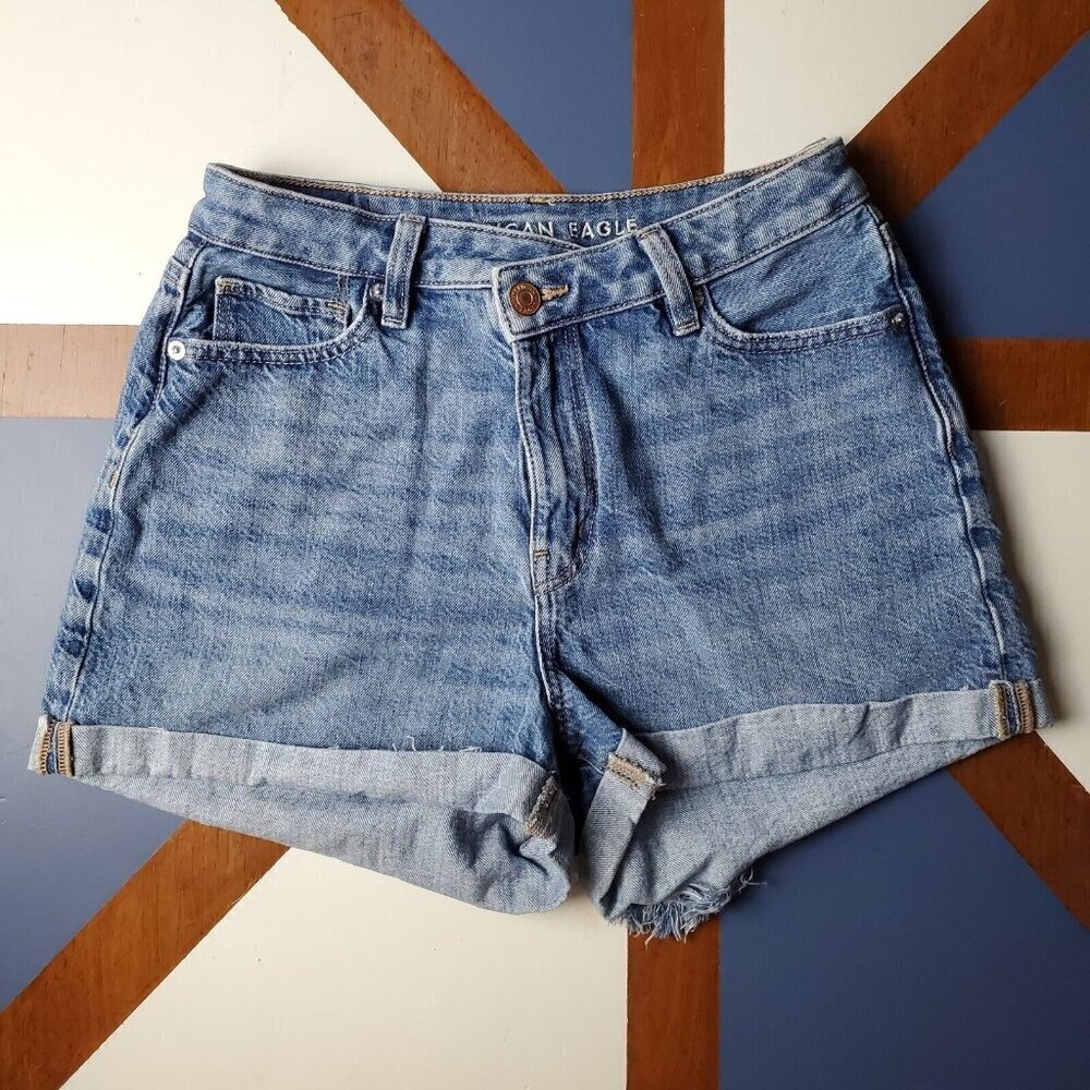 American Eagle Highest Rise Mom Shorts Size 2 Crossover Cuff 100% Cotton Denim